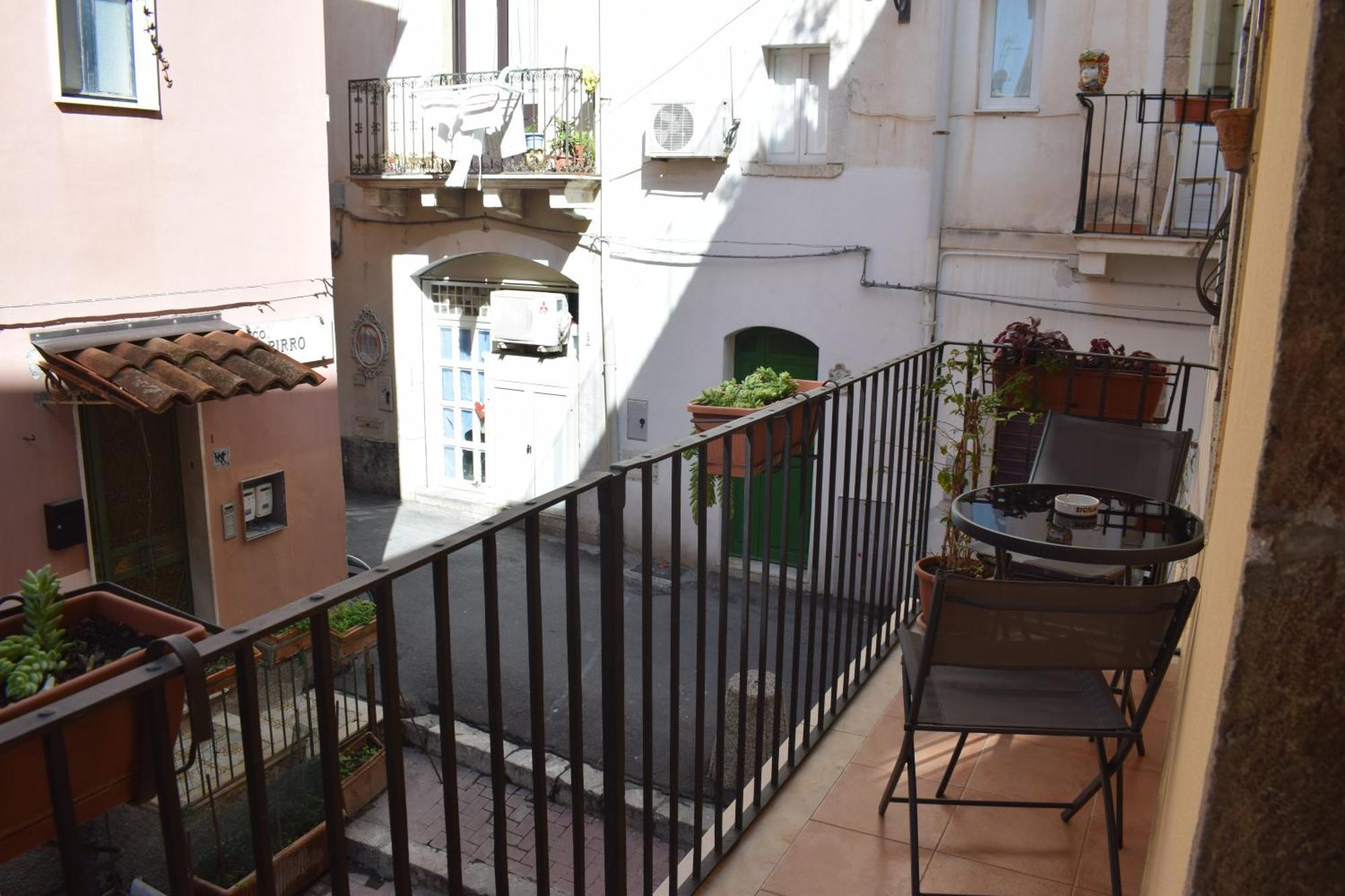 Sbiriddu'S House Apartment Taormina Exterior photo